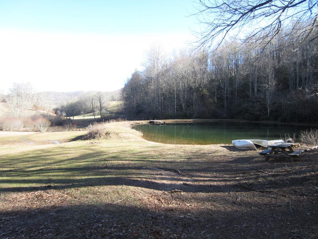 Arrowmont Stables & Cabins Cullowhee Buitenkant foto