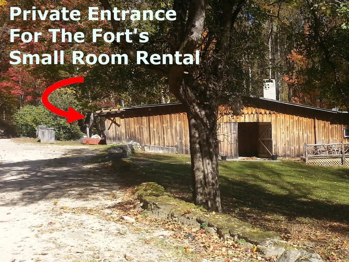 Arrowmont Stables & Cabins Cullowhee Buitenkant foto