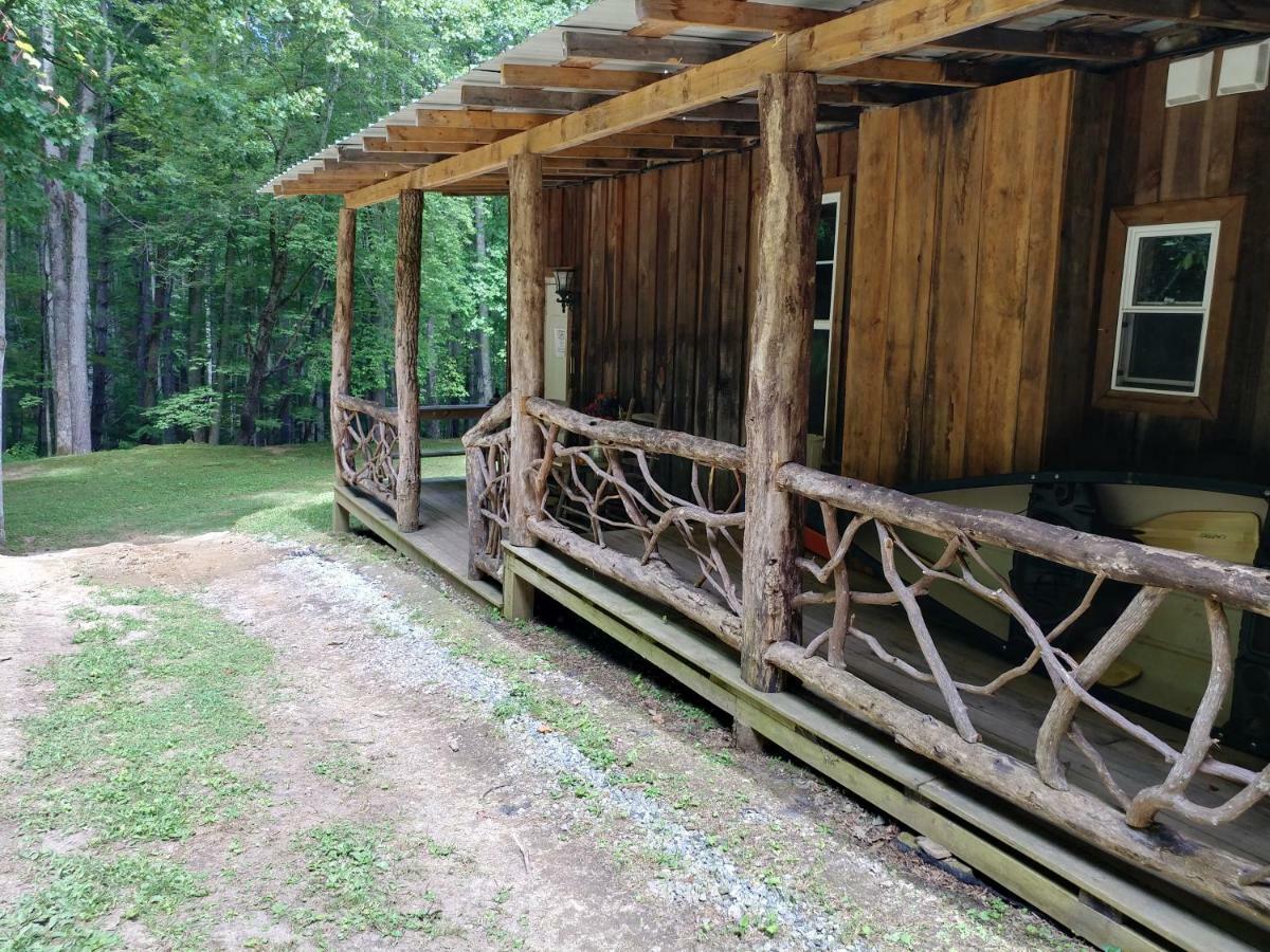 Arrowmont Stables & Cabins Cullowhee Buitenkant foto